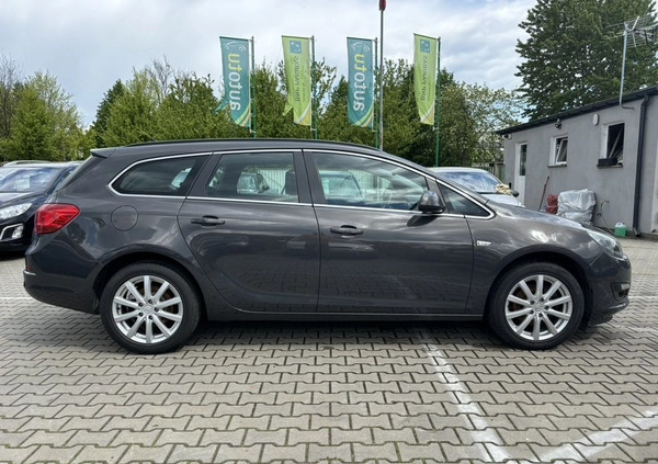 Opel Astra cena 28900 przebieg: 200000, rok produkcji 2014 z Sosnowiec małe 407